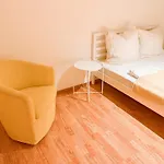 New In 3 Bedrooms And Spacious