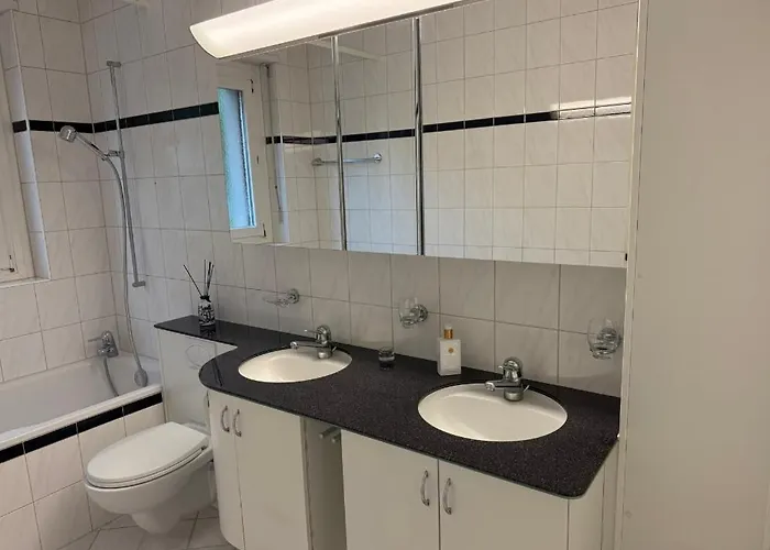 New In 3 Bedrooms And Spacious * Berno