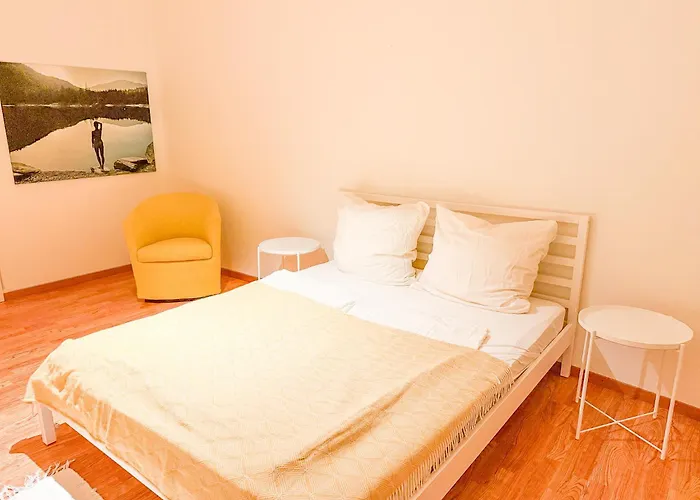 New In 3 Bedrooms And Spacious Apartament Berno