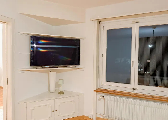 New In 3 Bedrooms And Spacious *