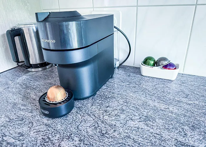 New In 3 Bedrooms And Spacious * Berno